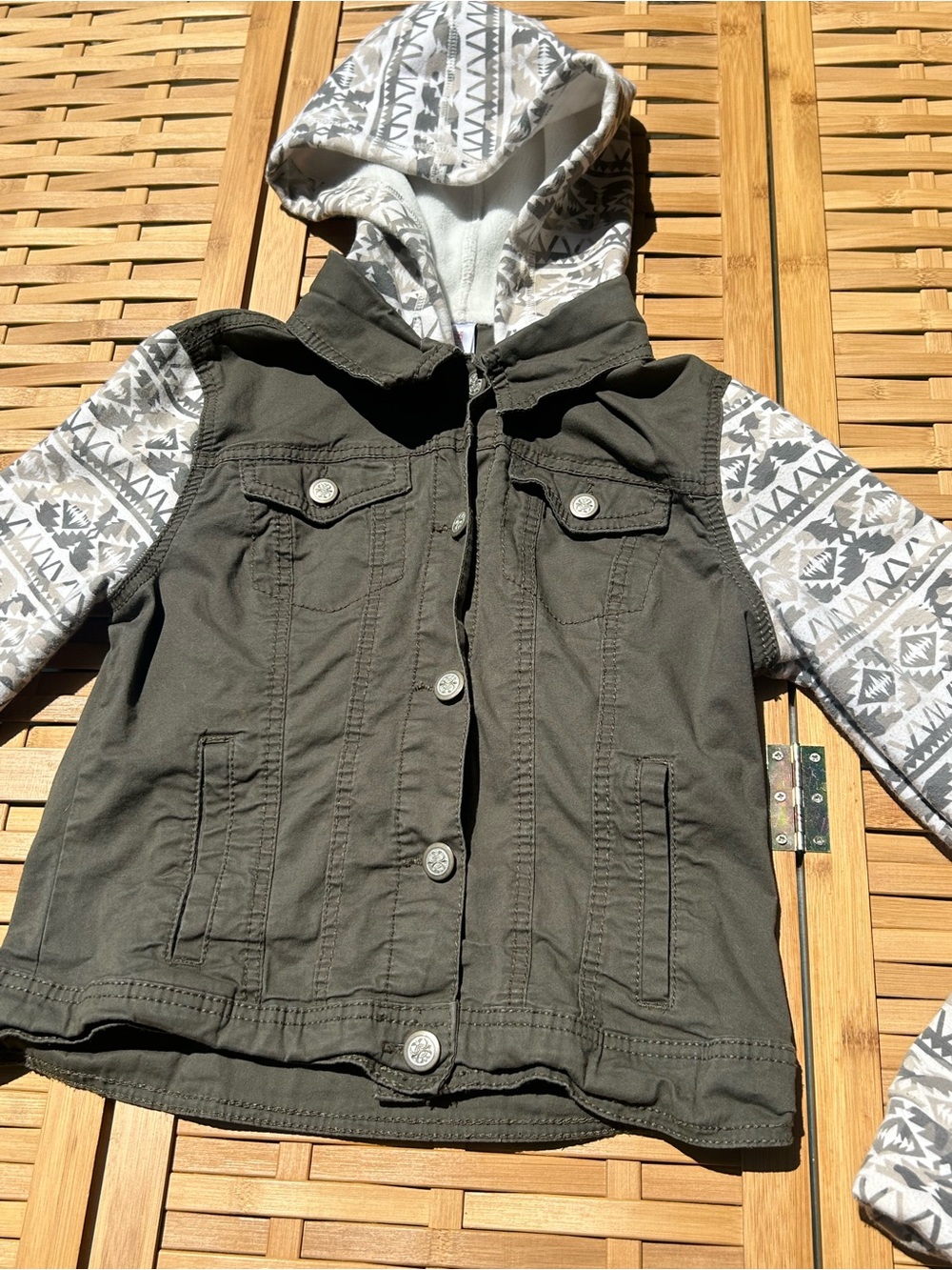 🔥3/$8-No Boundaries Olive Green Body + Gray White Patterned Hooded Jacket